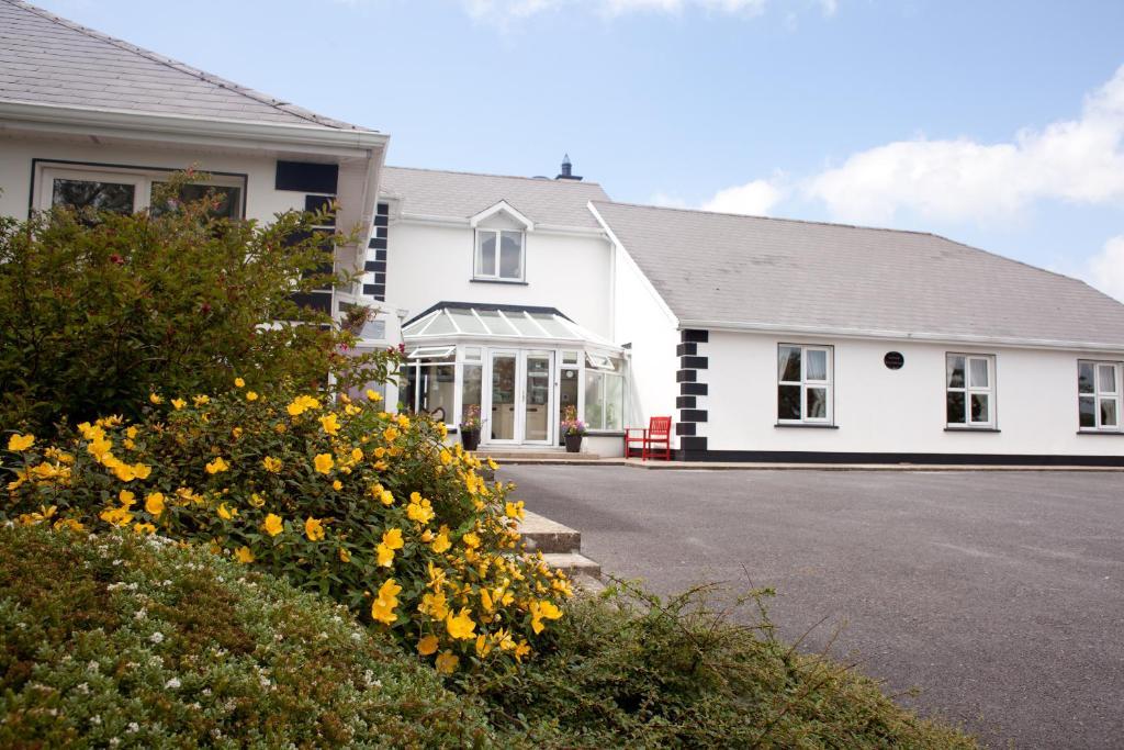 Grovemount House Hotel Ennistimon Kültér fotó
